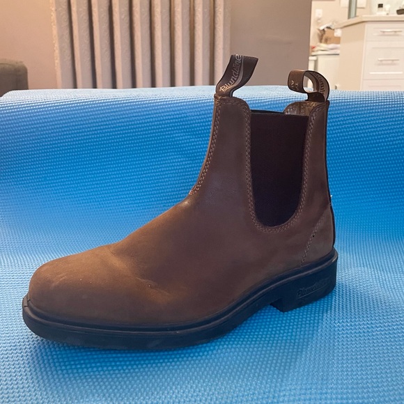 Chisel toe nubuck leather dress Blundstones - Picture 2 of 12